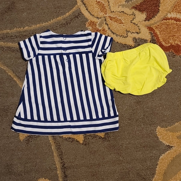 4/$20 crown and Ivy matching set - Picture 2 of 3